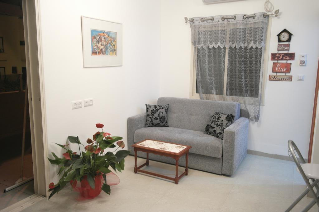צימר ברחובות - Israeli Home Buitenkant foto